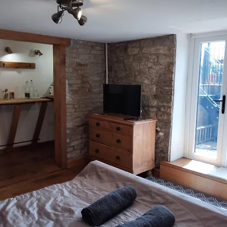 Гостевой дом Valley View Low Bradley